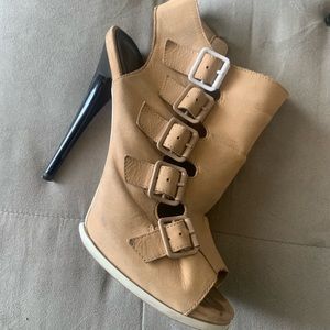 Super cute Aldo heels size 8.5 worn but still a lot of life left in them